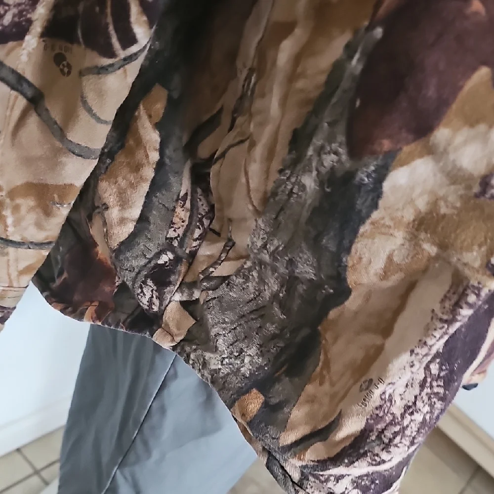 Outfitters Ridge Camo Jacket - Picture 4 of 11